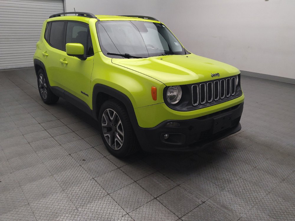 Used 2017 Jeep Renegade Latitude w/ Popular Equipment Group FWD image 13