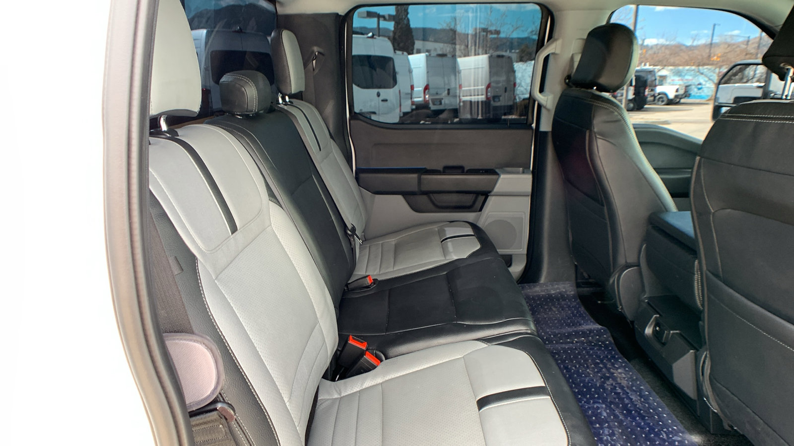 Used 2023 Ford F250 XL w/ XL Chrome Package image 25