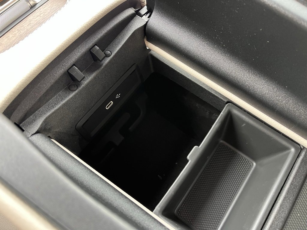 Used 2025 Mercedes-Benz GLS 450 4MATIC image 48