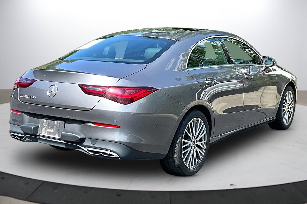Used 2025 Mercedes-Benz CLA 250 image 9