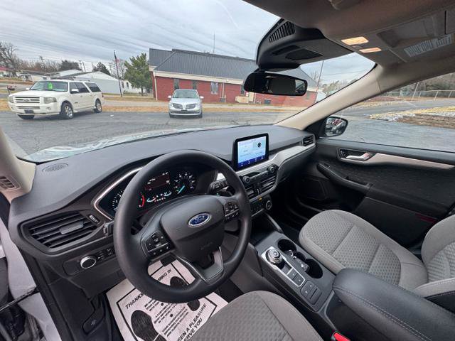 Used 2020 Ford Escape SE FWD image 9