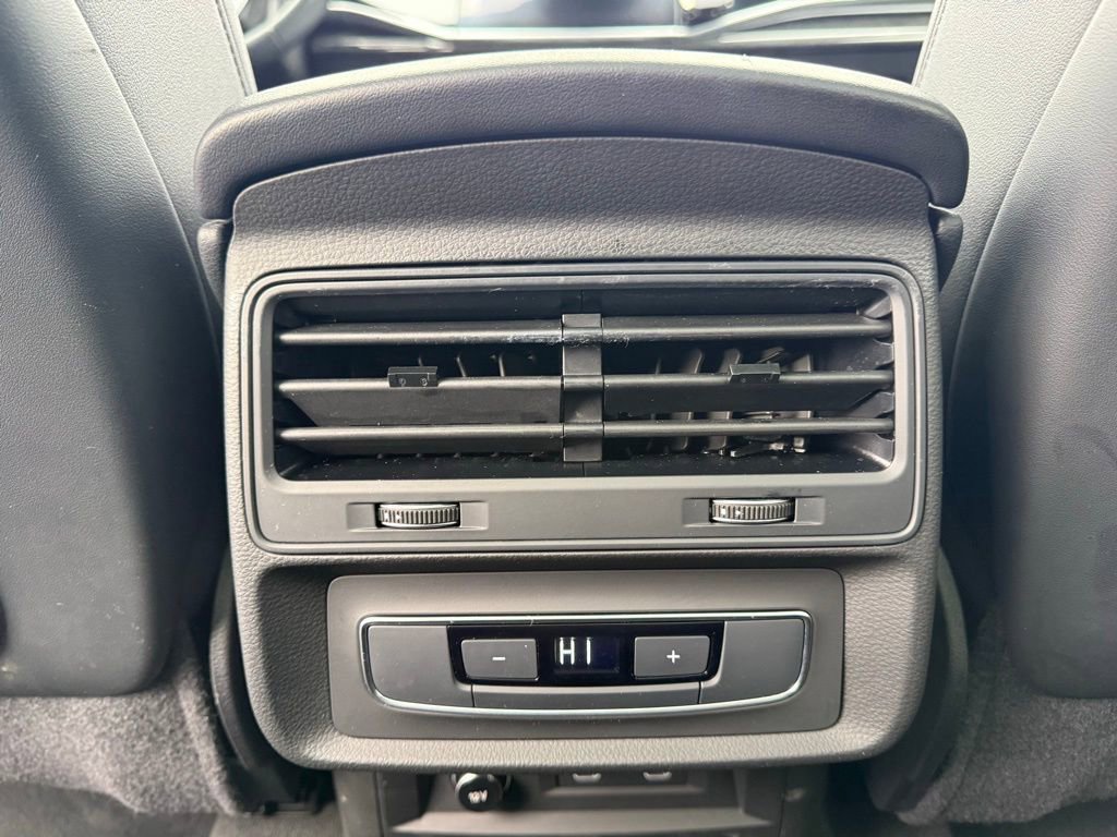 Used 2023 Audi Q7 3.0T Premium image 17