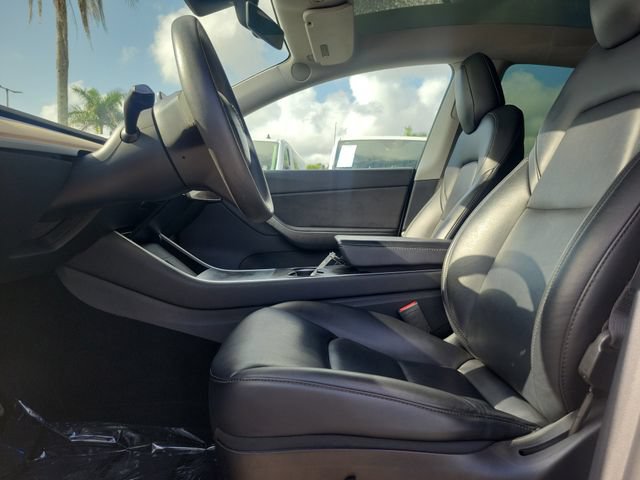 Used 2020 Tesla Model Y Long Range AWD/4WD image 18