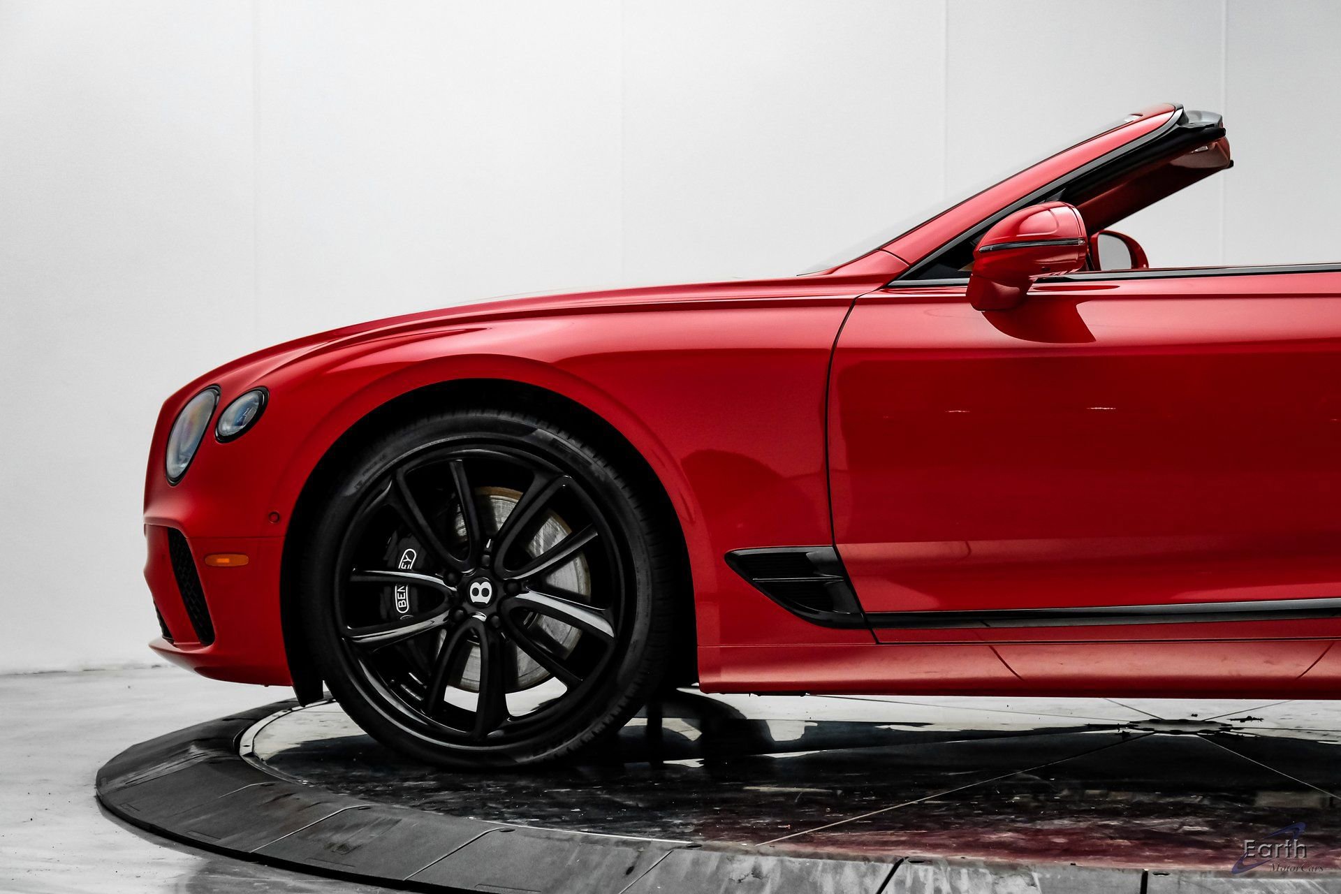 Used 2022 Bentley Continental GT image 9