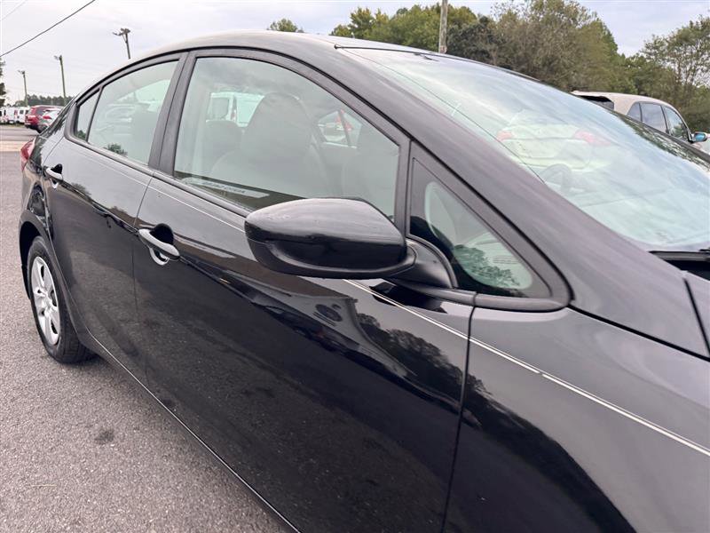 Used 2018 Kia Forte LX image 22