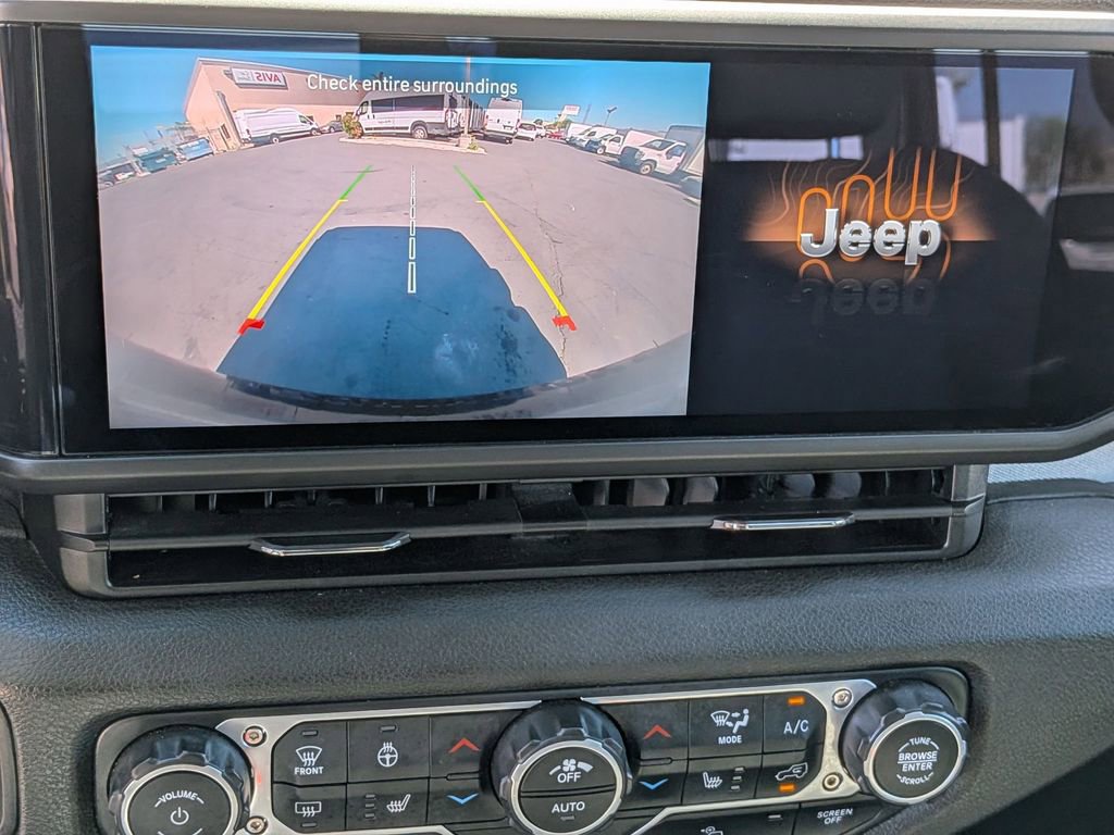 Used 2025 Jeep Wrangler Sport S image 22