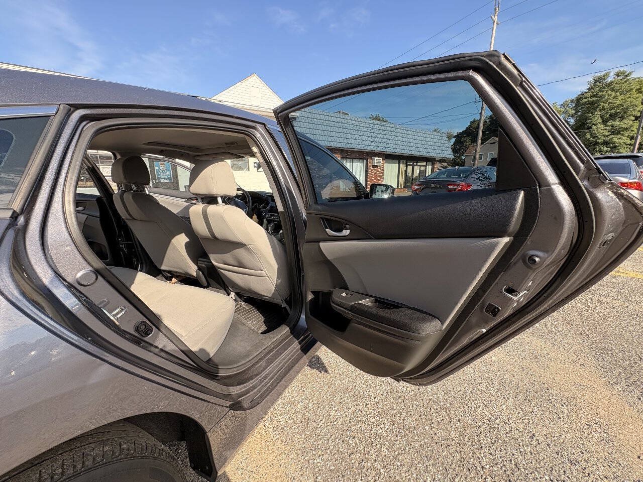 Used 2018 Honda Civic EX image 17