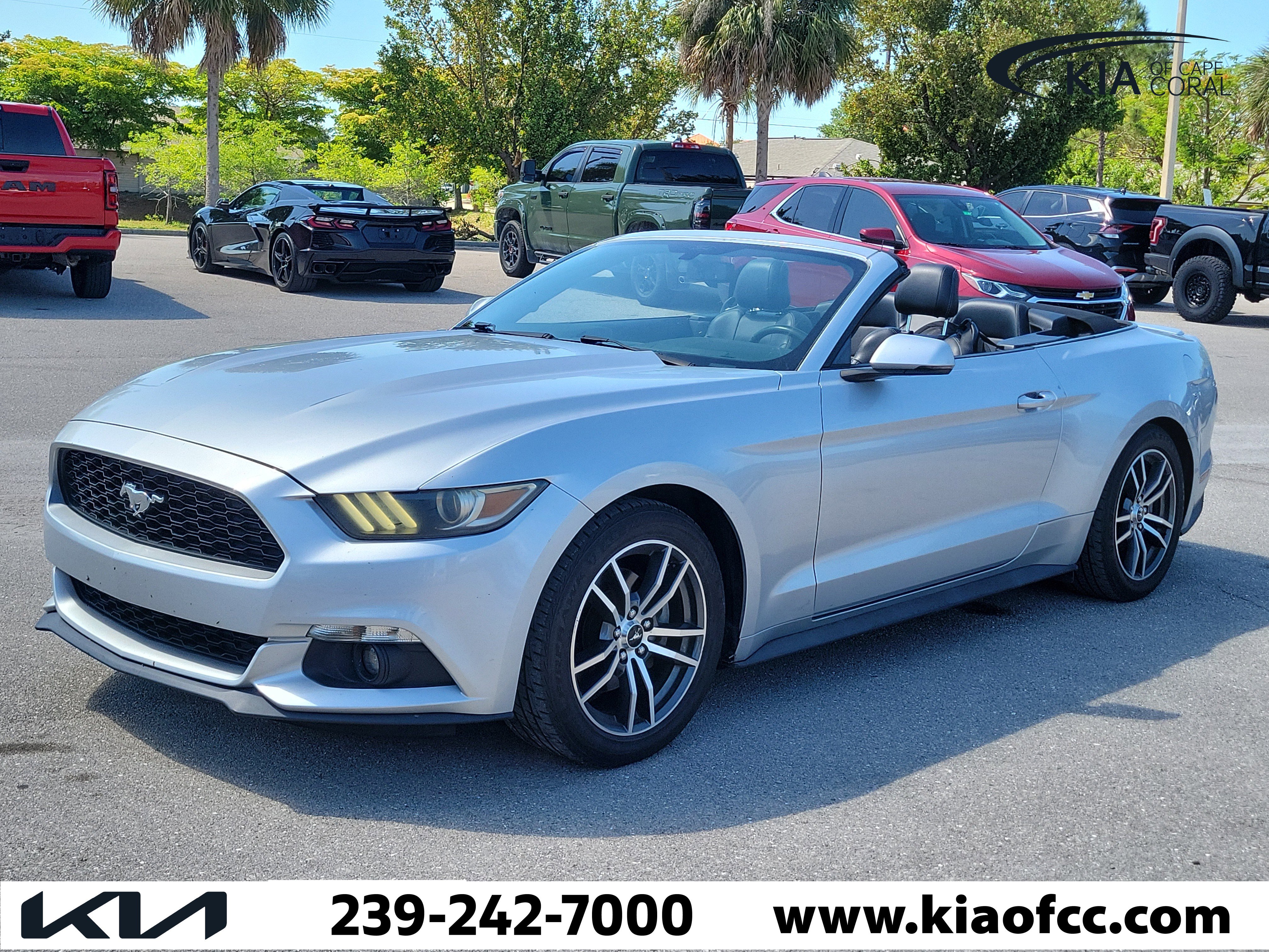 Used 2016 Ford Mustang Premium RWD image 4