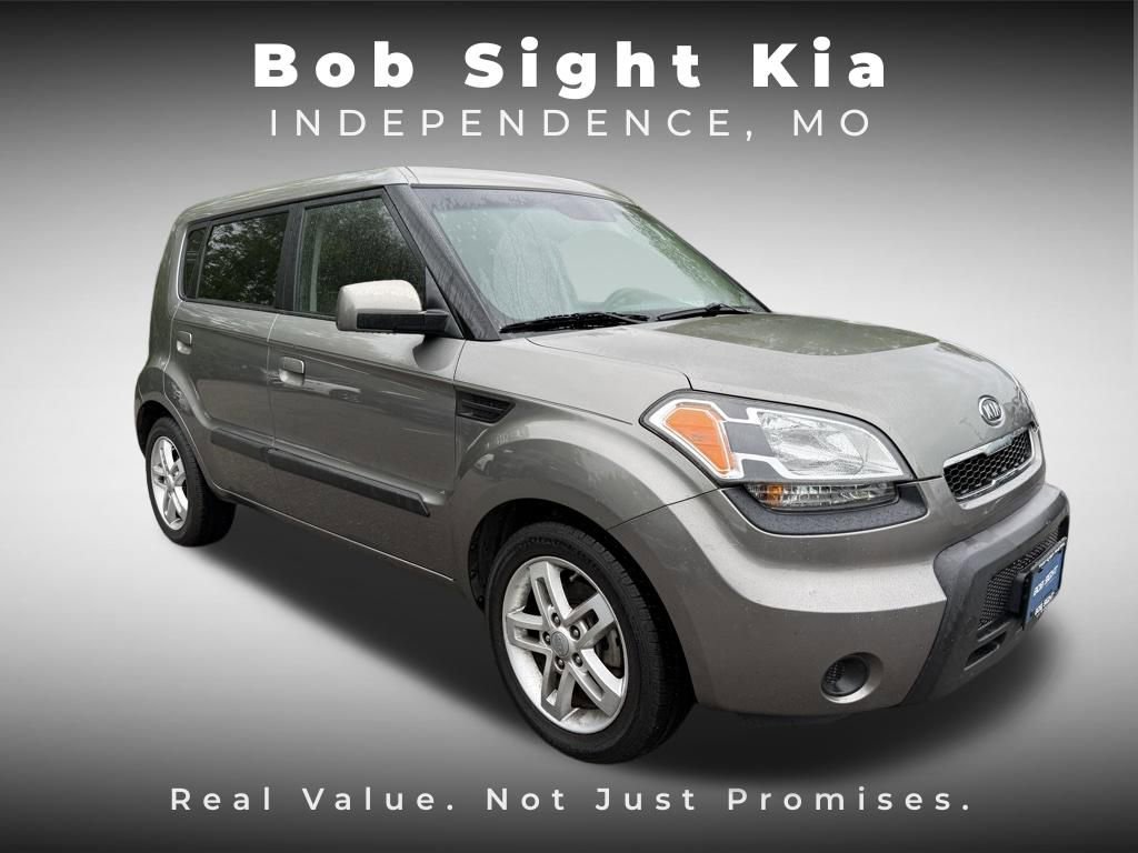Used 2010 Kia Soul + FWD image 16