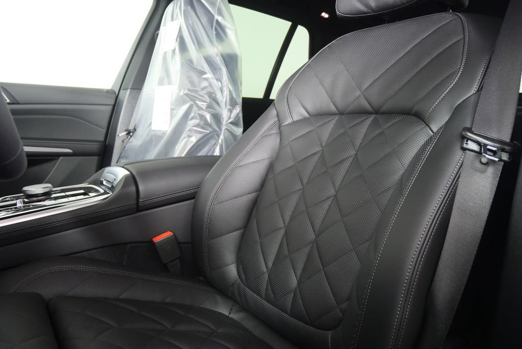Used 2026 BMW X5 xDrive40i w/ M Sport Package AWD/4WD image 10