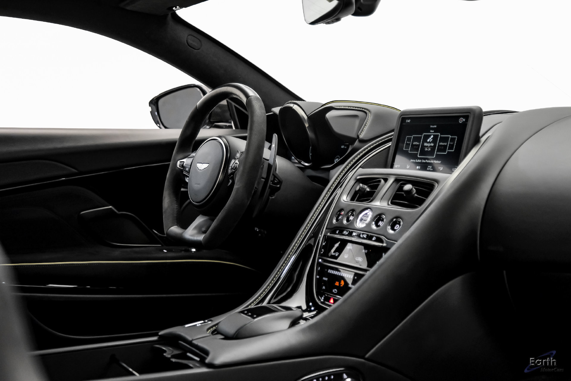 Used 2019 Aston Martin DBS Superleggera RWD image 54