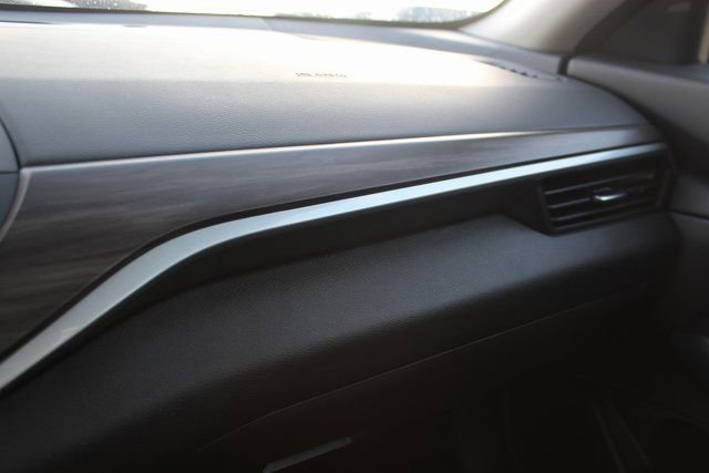 Used 2025 Nissan Altima 2.5 SV image 22