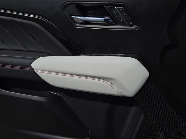 New 2026 GMC Canyon AT4X AWD/4WD image 17