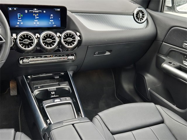 Certified 2025 Mercedes-Benz GLA 250 4MATIC image 33