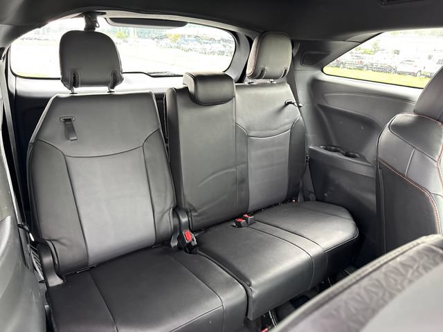 Used 2024 Toyota Sienna XSE w/ XSE Plus Package FWD image 16