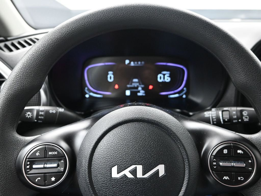 Certified 2025 Kia Soul LX w/ LX Technology Package image 15