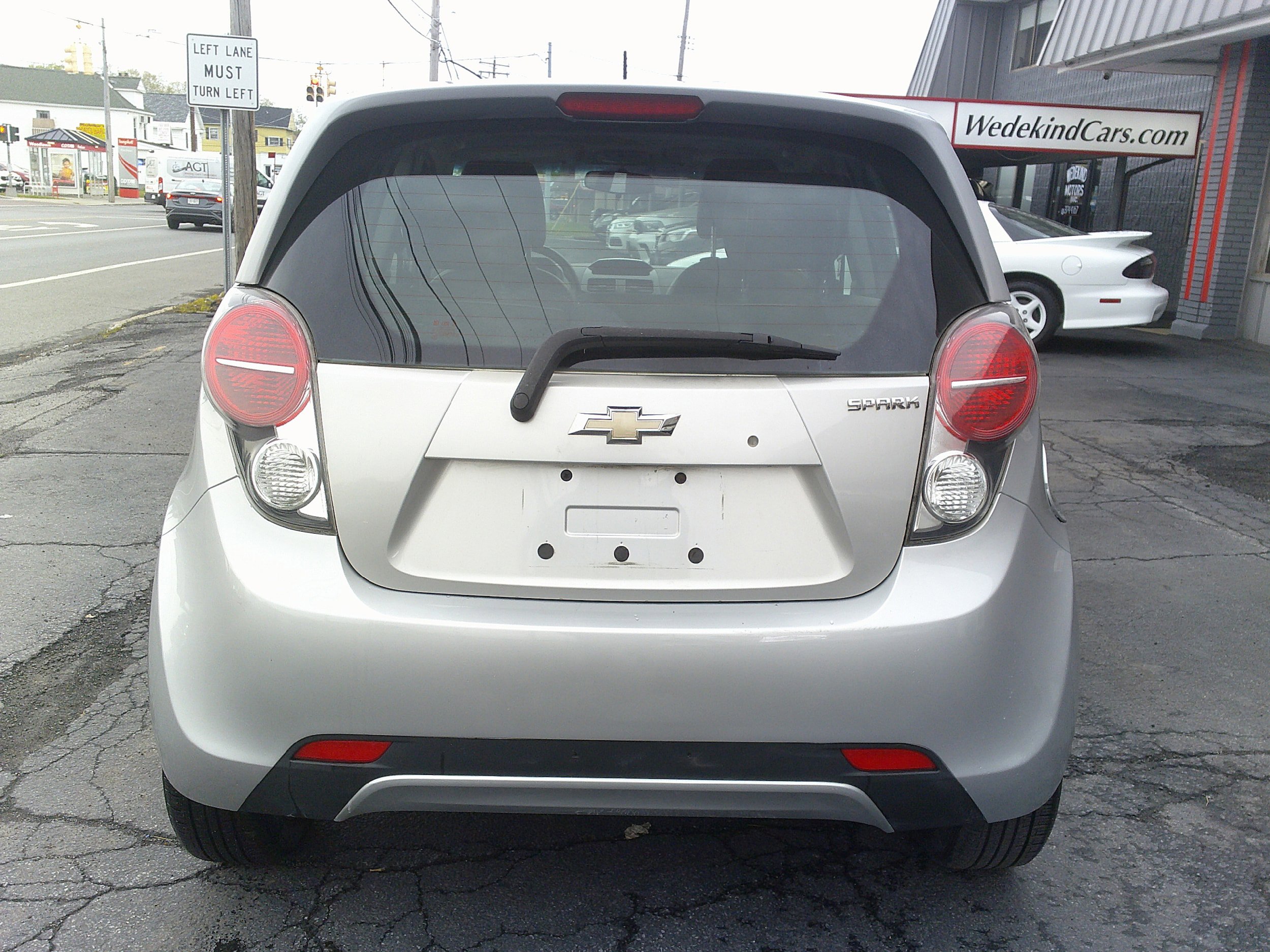 Used 2015 Chevrolet Spark LT FWD image 4