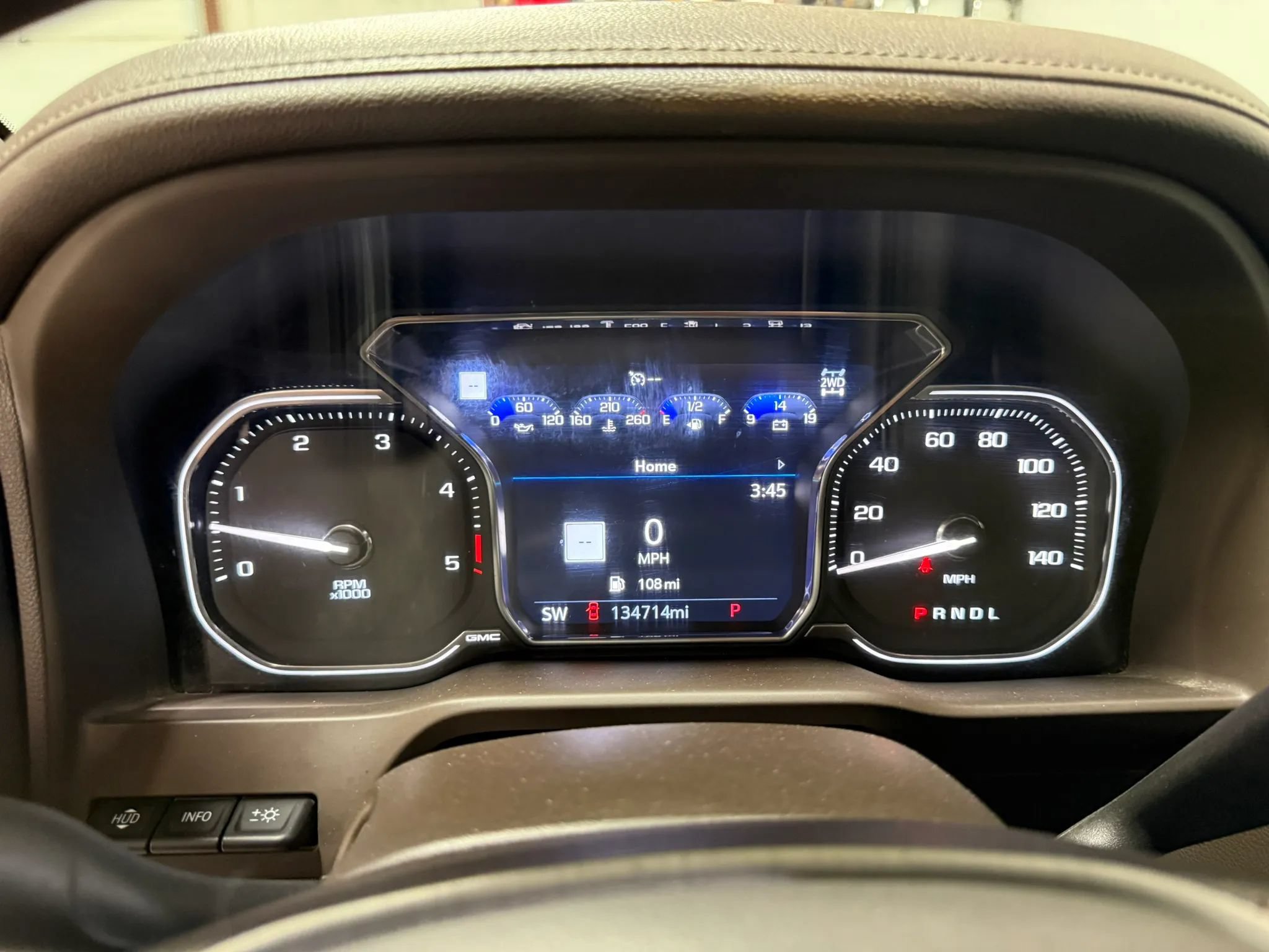Used 2022 GMC Sierra 2500 Denali w/ Denali Ultimate Package AWD/4WD image 18