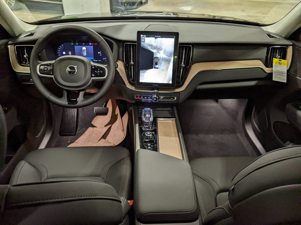 New 2026 Volvo XC60 B5 Plus w/ Protection Package Premier AWD/4WD image 12