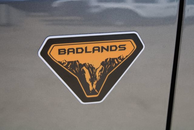 Used 2022 Ford Bronco Badlands AWD/4WD image 8