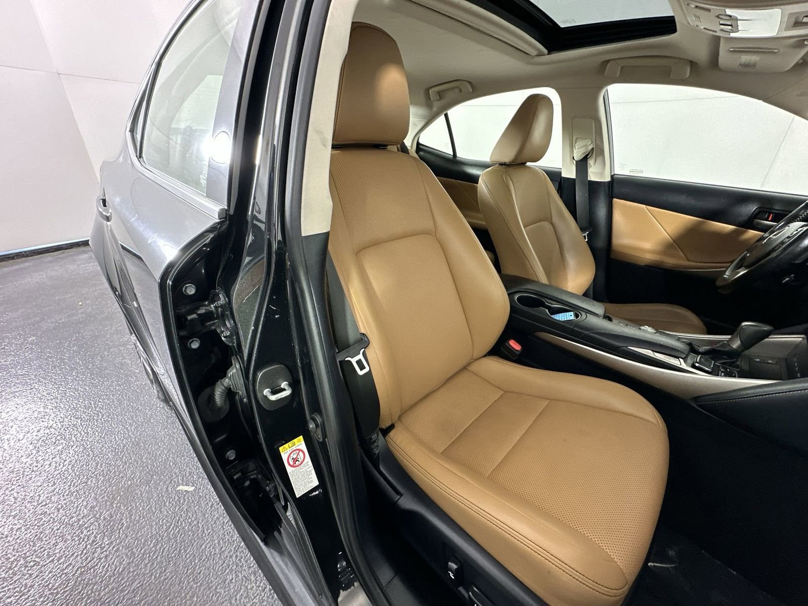 Used 2018 Lexus IS 300 AWD w/ Comfort Package image 27