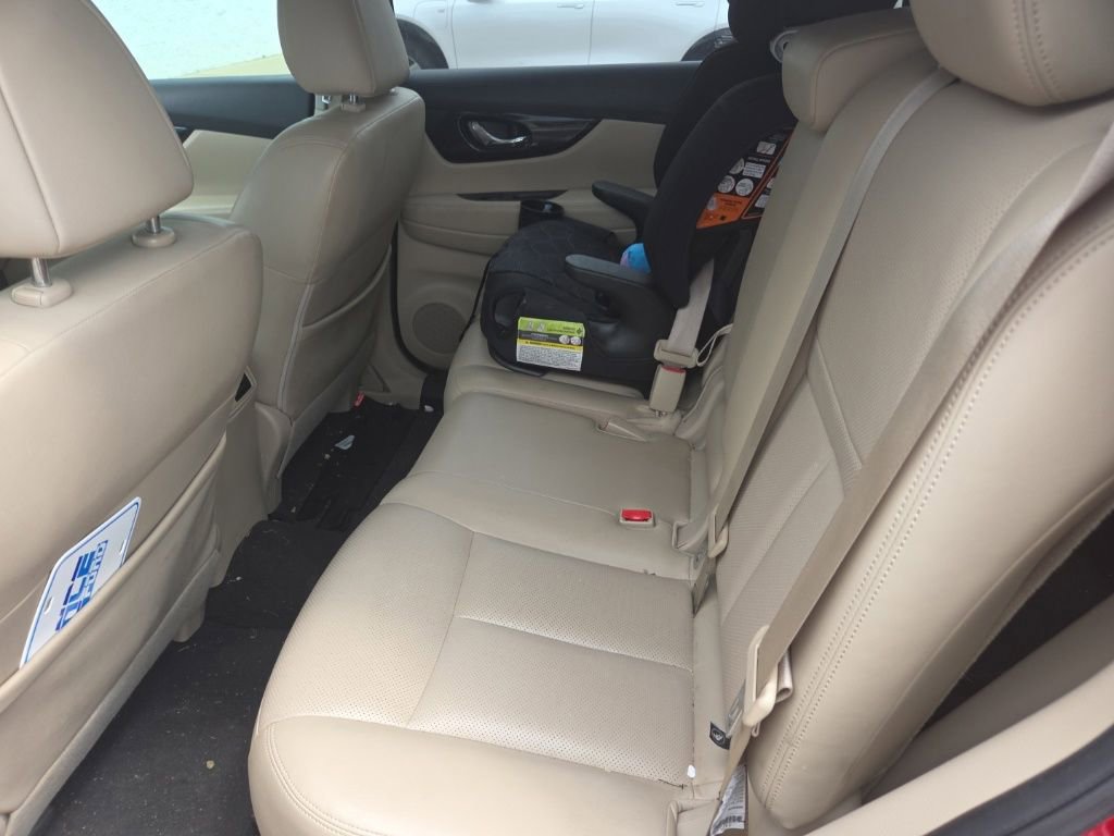 Used 2017 Nissan Rogue SL FWD image 7