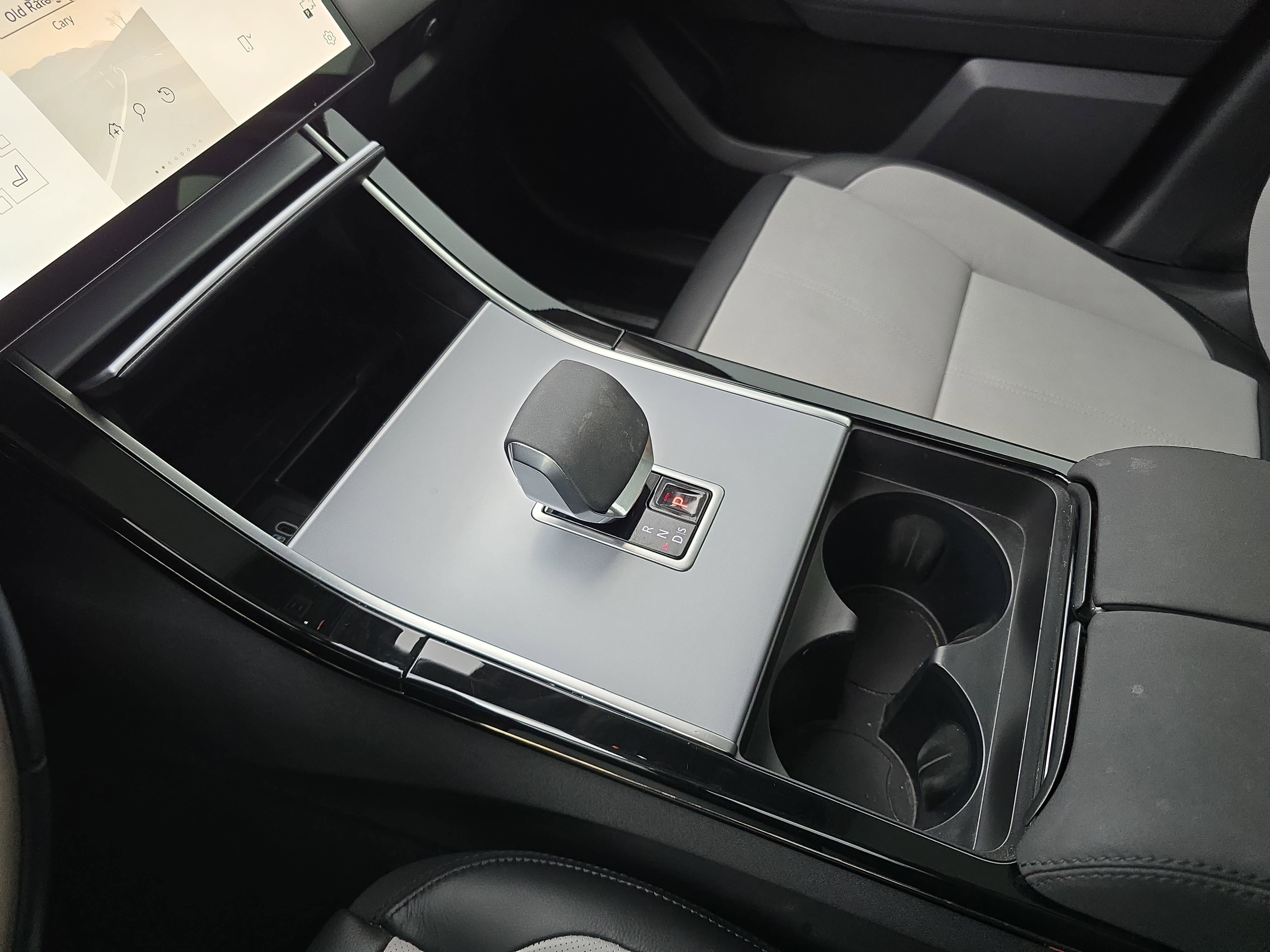 Certified 2025 Land Rover Range Rover Velar S image 25