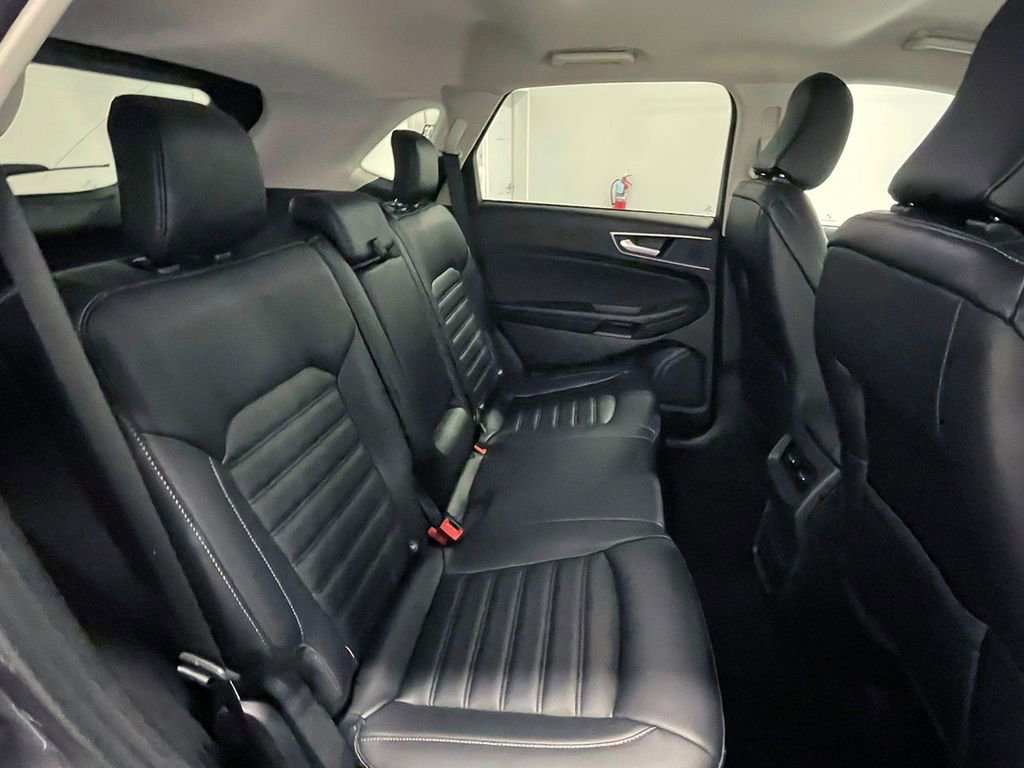 Used 2024 Ford Edge SEL image 21