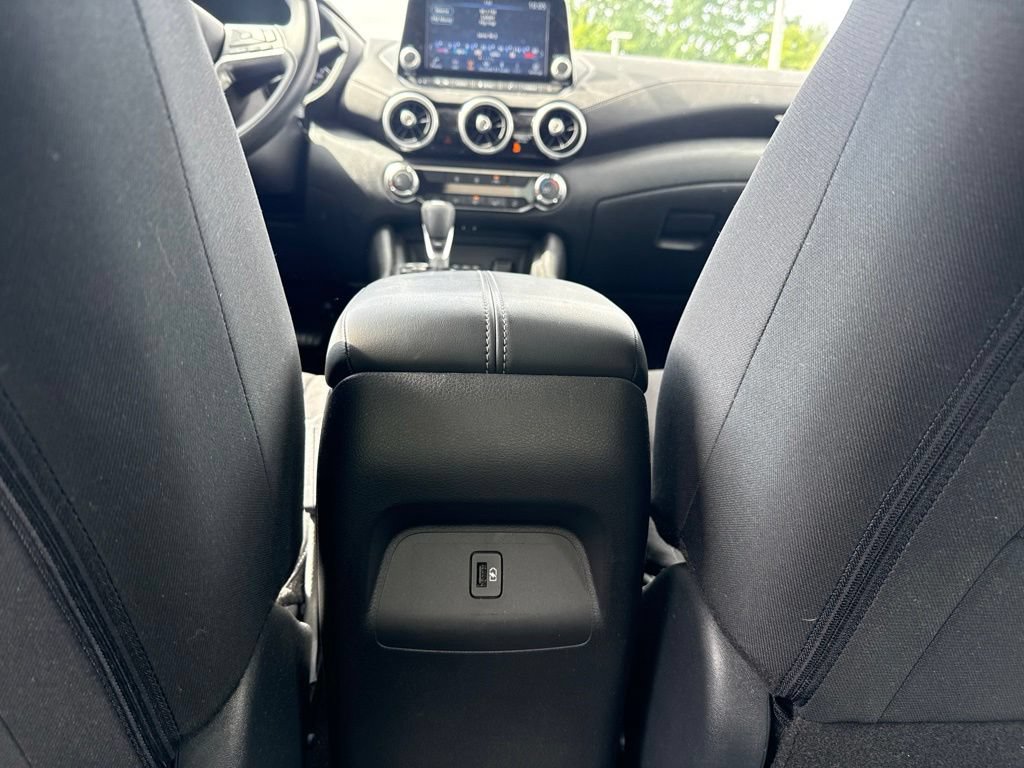 Used 2025 Nissan Sentra SV FWD image 21