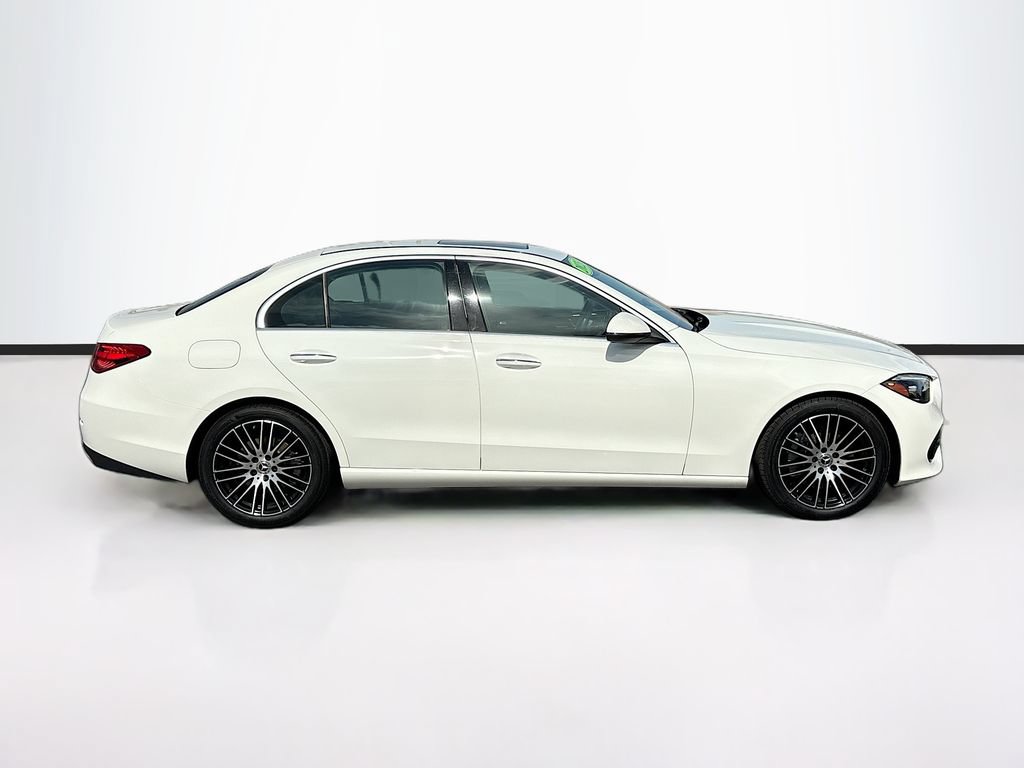 Used 2023 Mercedes-Benz C 300 Sedan image 4