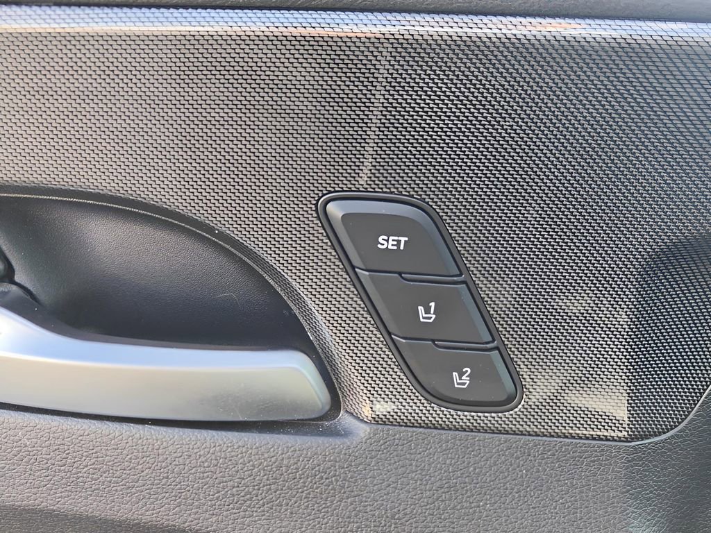 Used 2023 Hyundai Santa Fe Limited image 34
