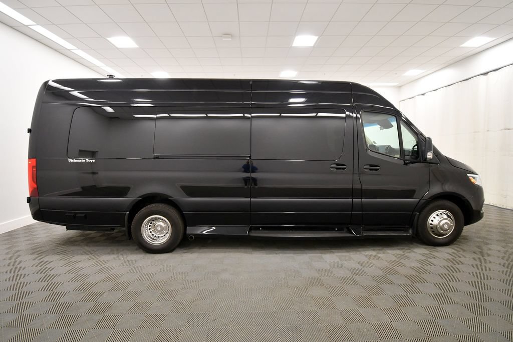 Used 2021 Mercedes-Benz Sprinter 3500 image 11