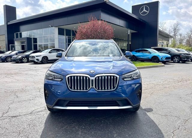 Used 2024 BMW X3 xDrive30i w/ Premium Package w/ZPA image 2