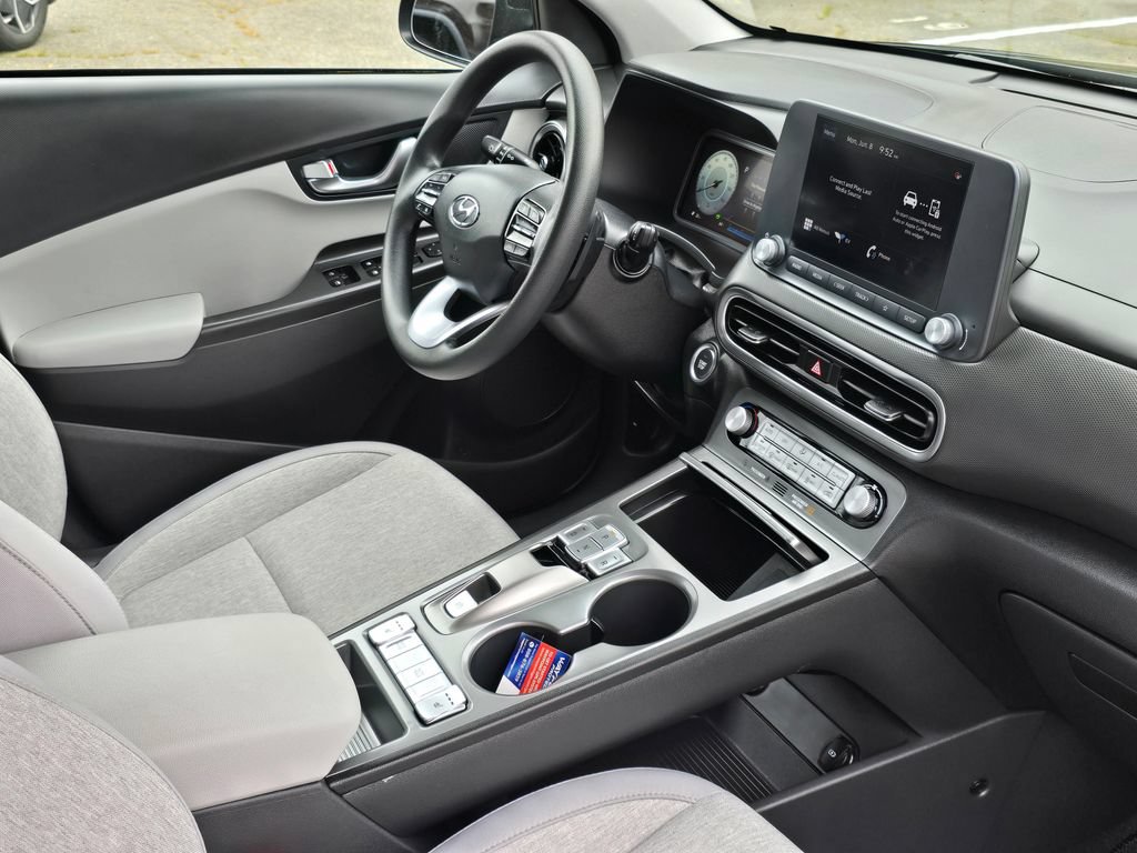 Used 2023 Hyundai Kona SE FWD image 10