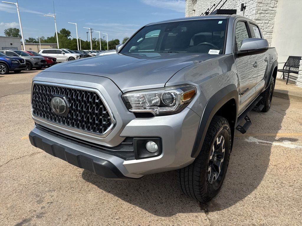 Used 2019 Toyota Tacoma TRD Off-Road w/ Technology Package AWD/4WD image 3