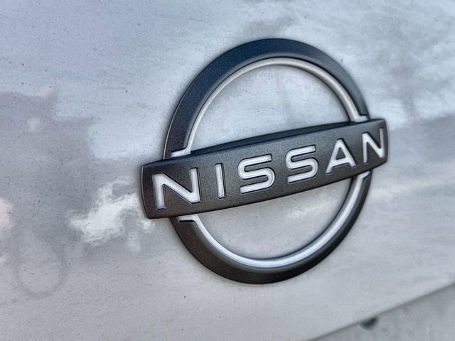 Used 2024 Nissan Versa SV w/ Trunk Package image 21