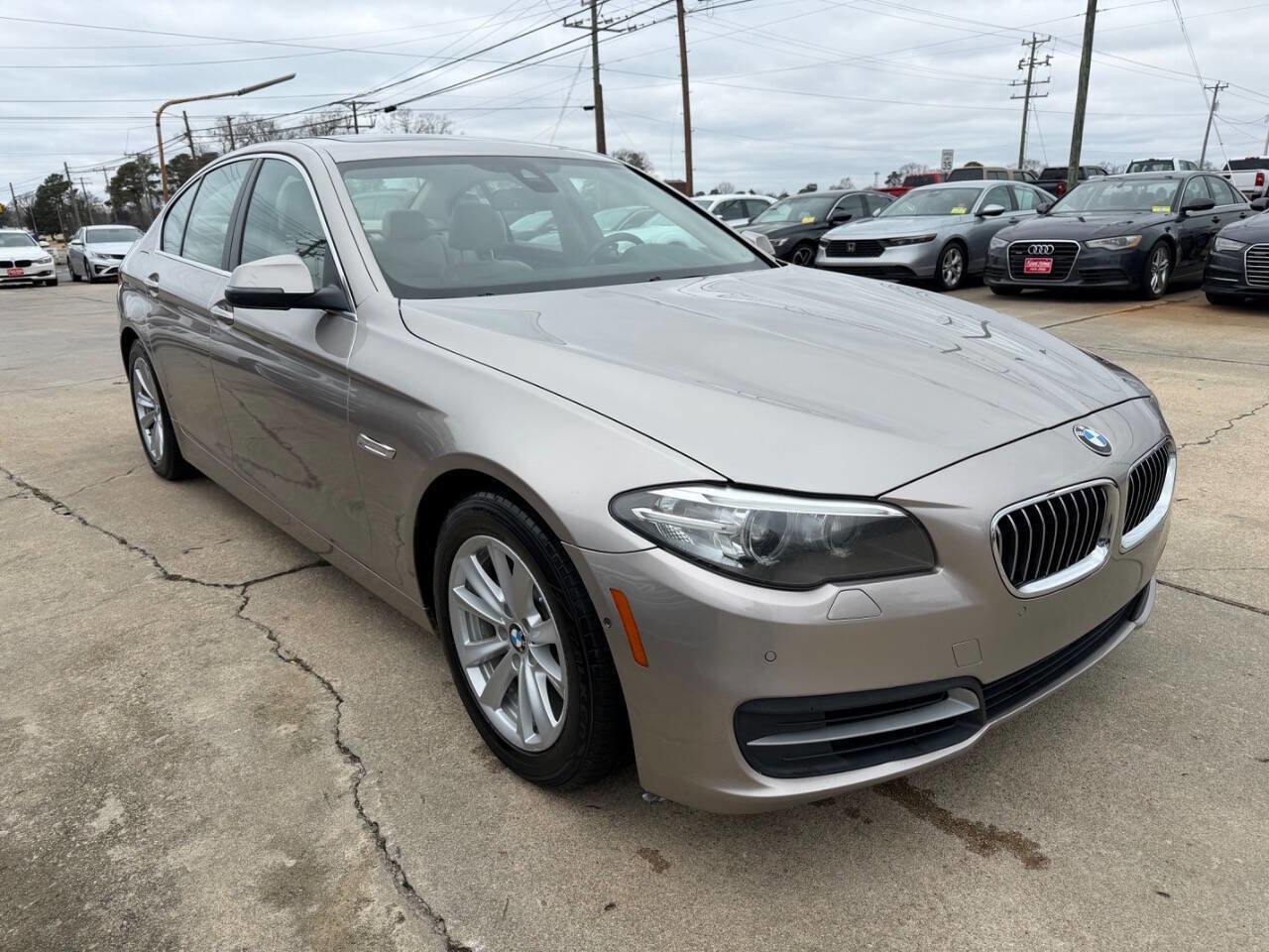 Used 2014 BMW 528i Sedan image 4