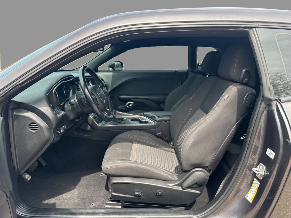 Used 2019 Dodge Challenger SXT RWD image 22
