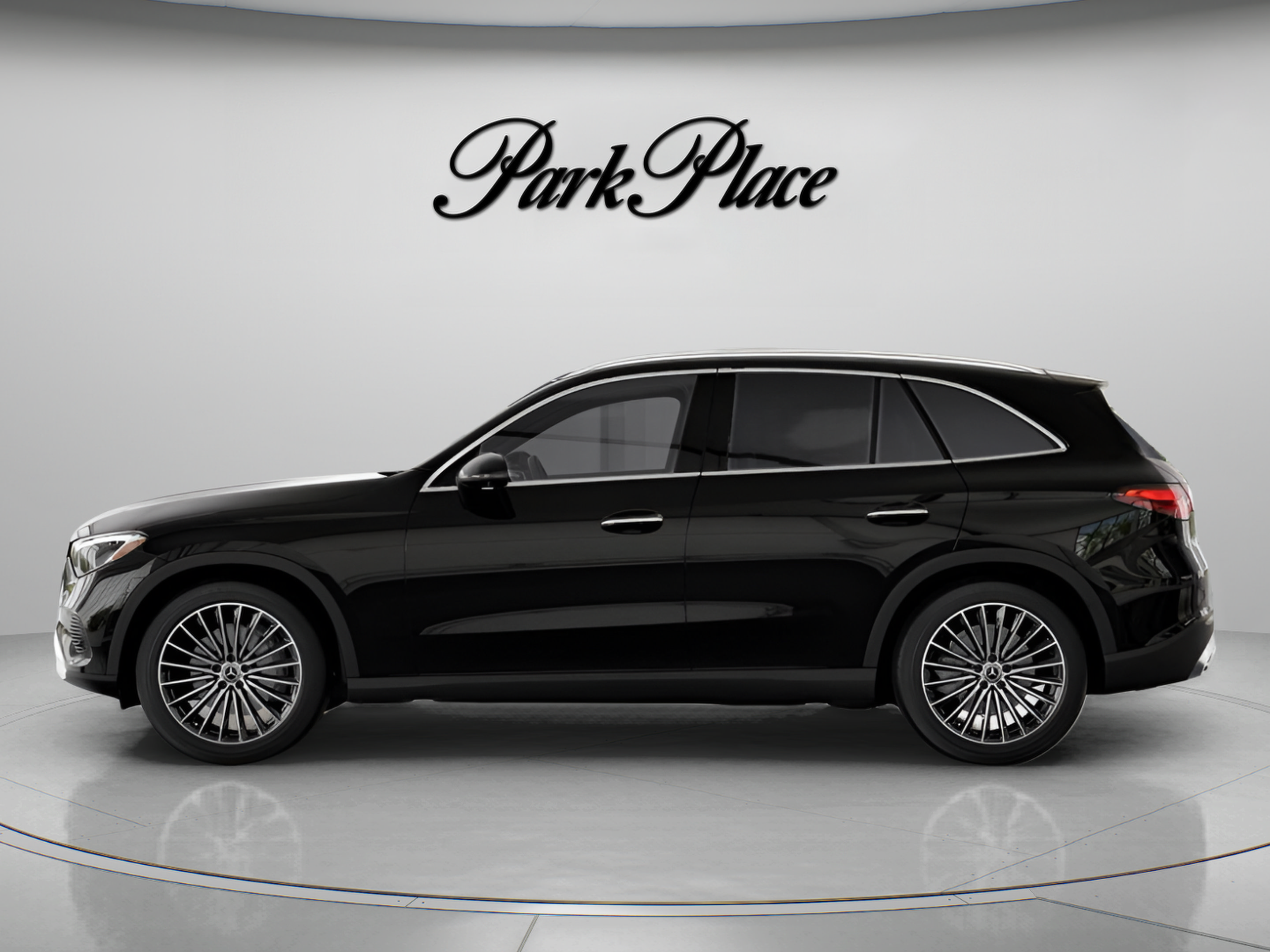 Used 2026 Mercedes-Benz GLC 300 4MATIC image 7