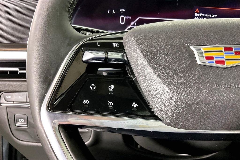 Used 2025 Cadillac Escalade Premium Luxury image 27