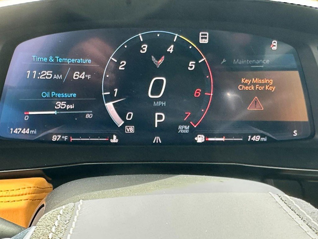 Used 2021 Chevrolet Corvette Stingray Premium Cpe w/ Z51 Performance Package image 19