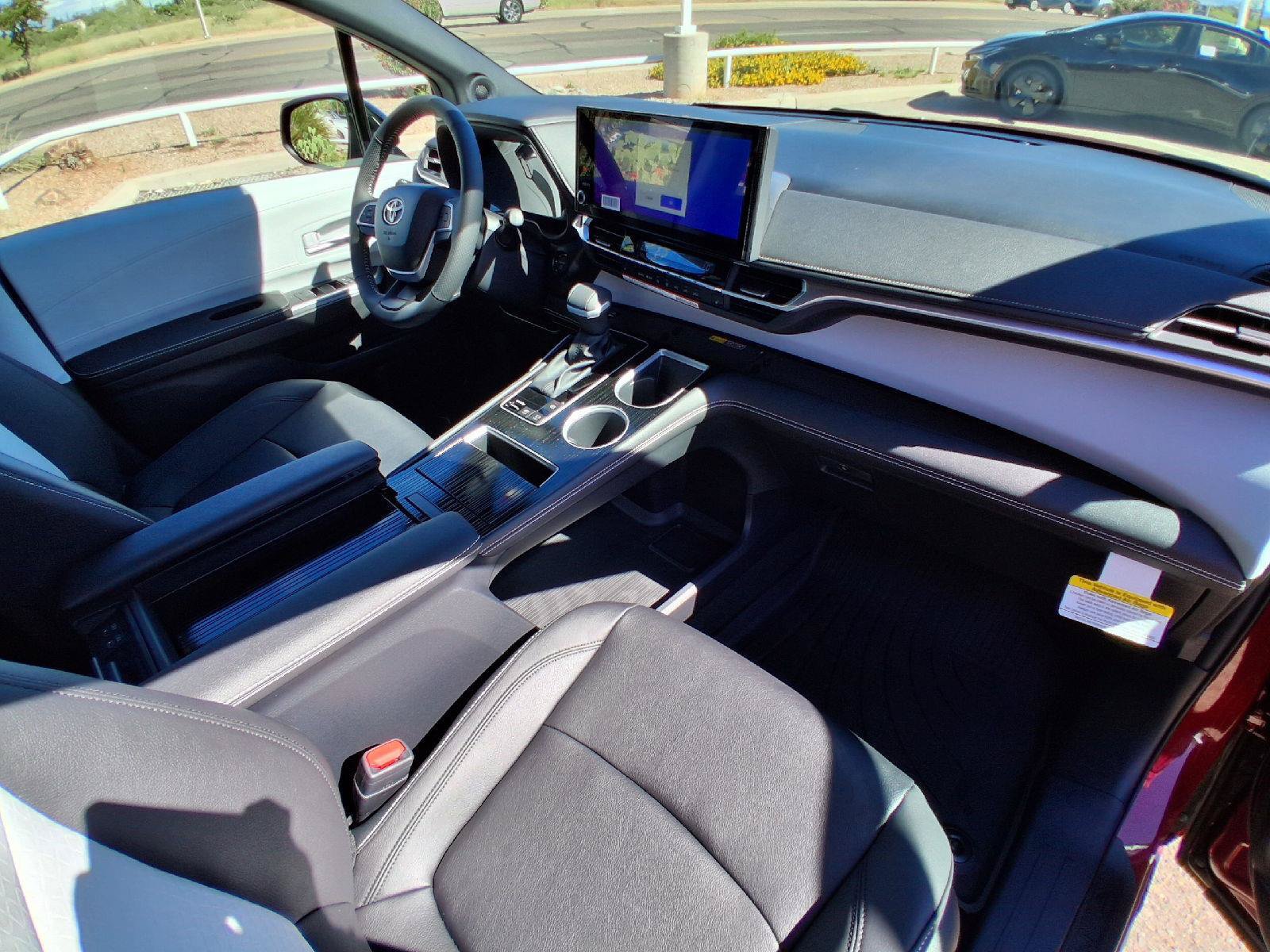 New 2026 Toyota Sienna XSE FWD image 27