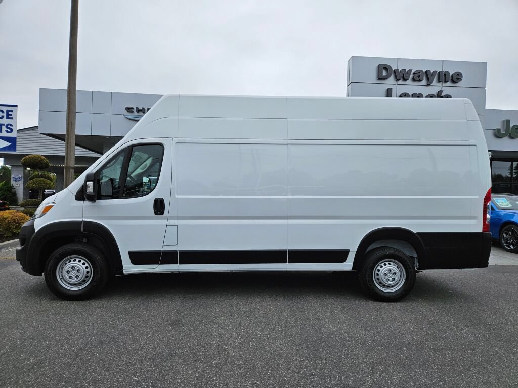 Used 2025 RAM ProMaster 3500 FWD image 2