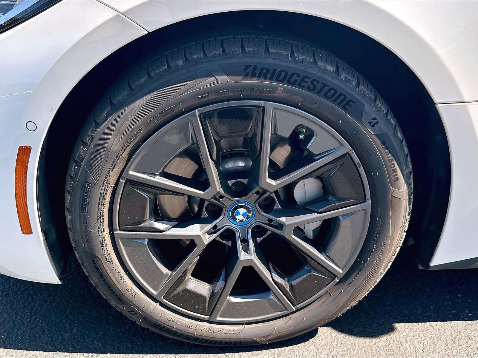 Used 2023 BMW i4 eDrive40 w/ Premium Package RWD image 32