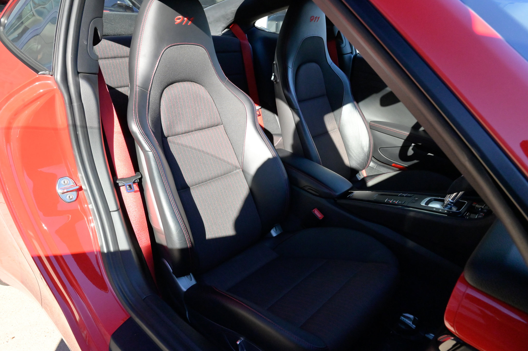 Used 2019 Porsche 911 Carrera T image 39