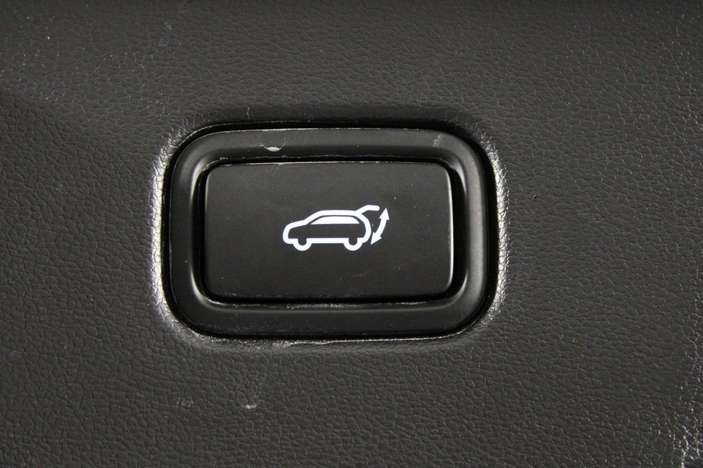 Used 2025 Hyundai Tucson Limited image 14