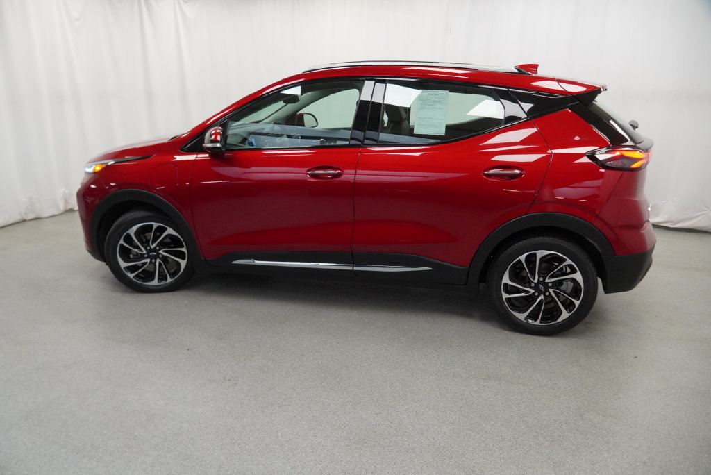 Certified 2023 Chevrolet Bolt EUV Premier FWD image 14