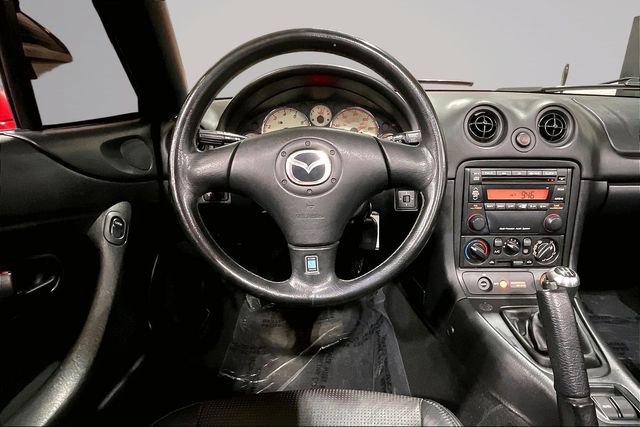 Used 2002 MAZDA MX-5 Miata image 5