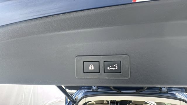 Used 2021 Subaru Ascent Premium w/ Convenience Package image 17