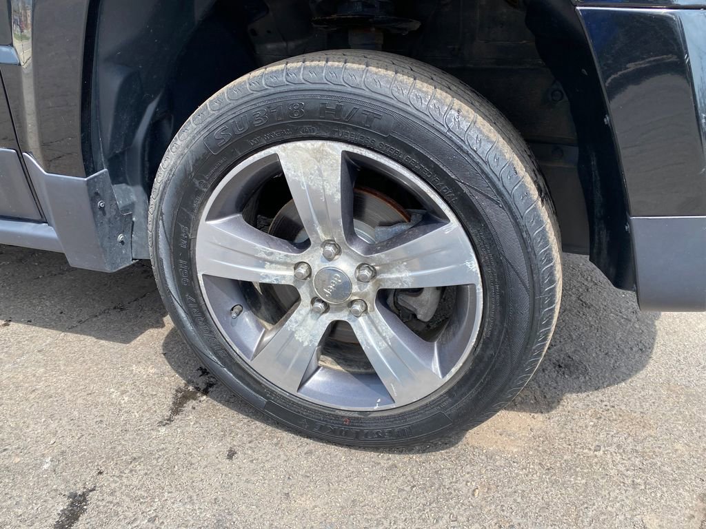 Used 2017 Jeep Patriot Sport AWD/4WD image 26